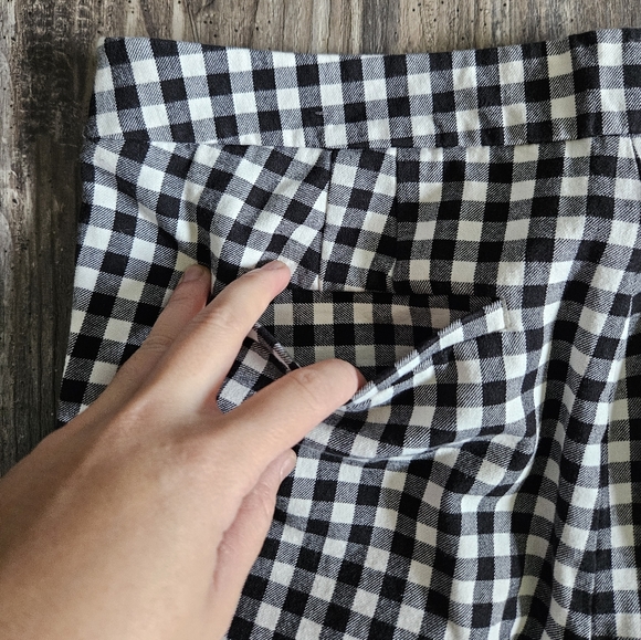 Talbots Black and White Gingham Patterned Chatham Ankle Pants, Size 8 - Picture 7 of 7